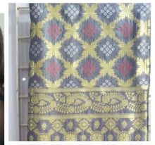 Load image into Gallery viewer, Patola Banarasi silk Purple Aarush dupatta