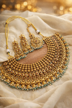 Load image into Gallery viewer, Green Rajwadi Grand Pearl Rajwadi Necklace Temple Set
