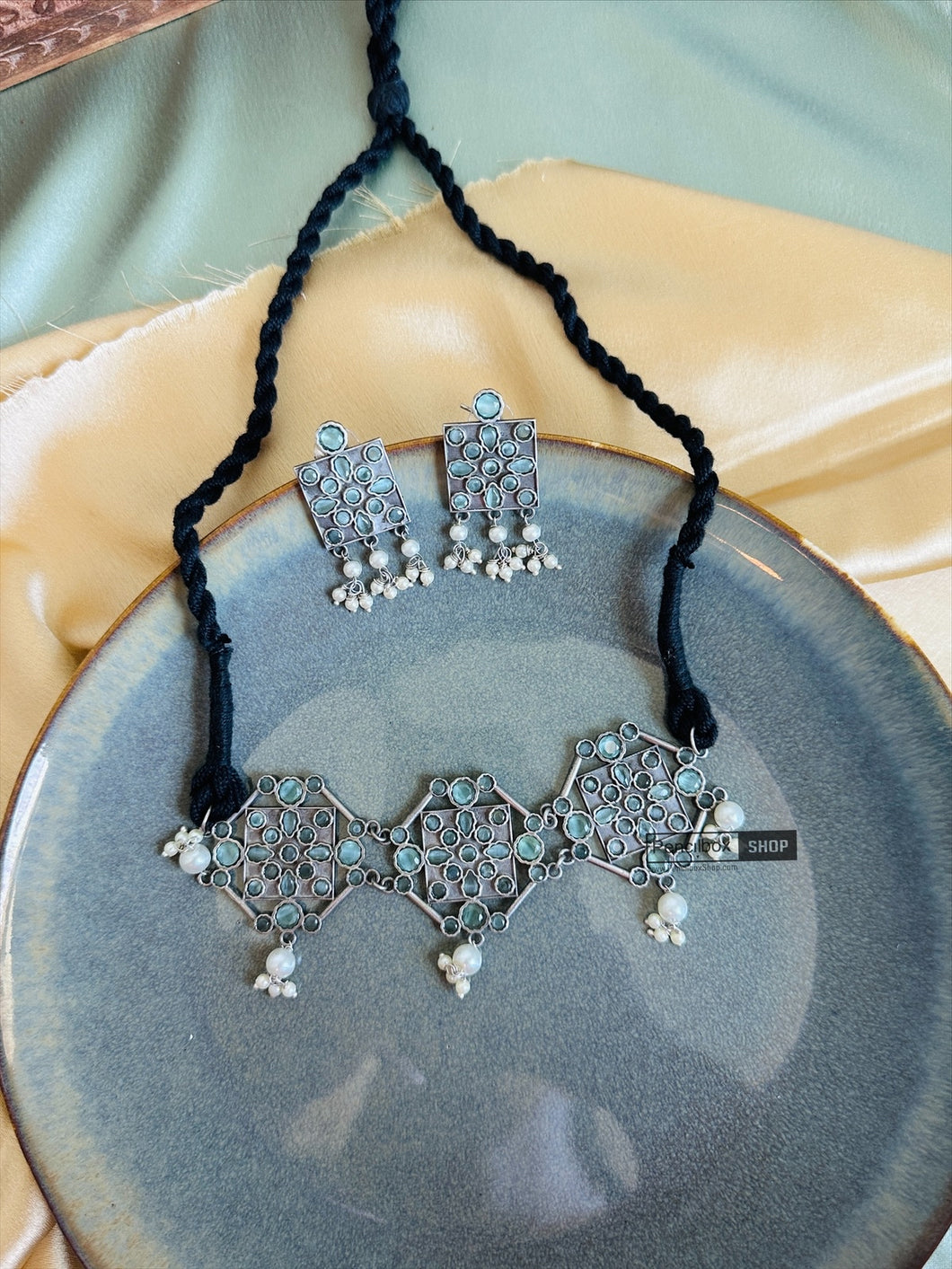 Mint German Silver Square Choker necklace set