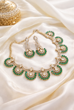 Load image into Gallery viewer, Green Premium Tayani gold plated Choker Necklace set with  maangtikka
