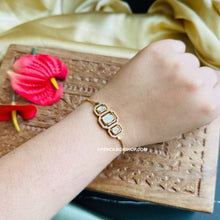 Load image into Gallery viewer, 22k gold plated Simple stone  Adjustable Tayani Tennis Chain Bracelet
