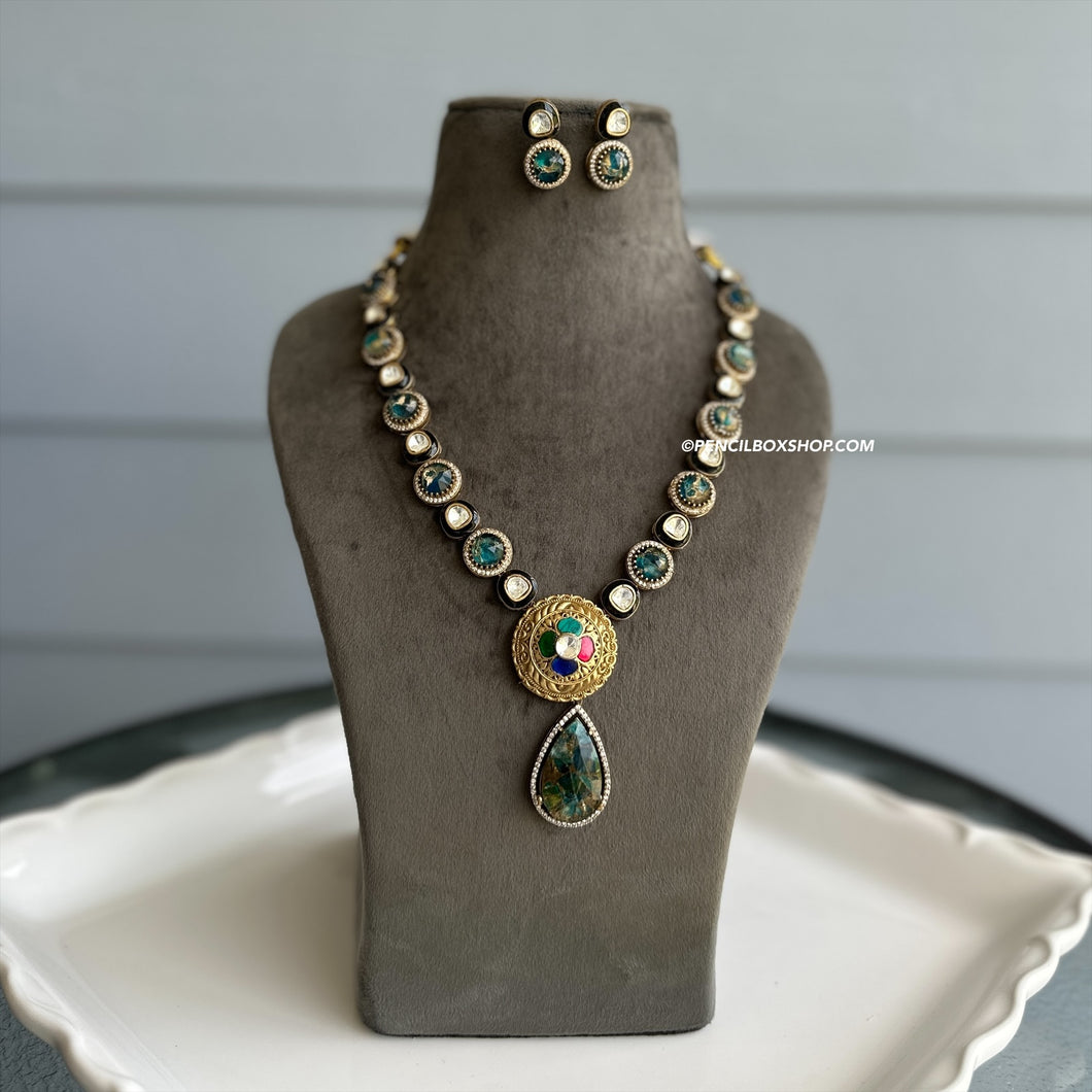 green Multicolor Moissanite Premium Pachi  antique Necklace set
