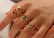 Load image into Gallery viewer, 18k gold plated Flower sleek stainless steel Rings IDW
