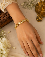Load image into Gallery viewer, Golden silver Lookalike German silver Bracelet
