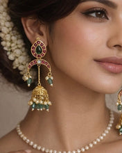 Load image into Gallery viewer, Kemp stone Earrings jhumka ethnic
