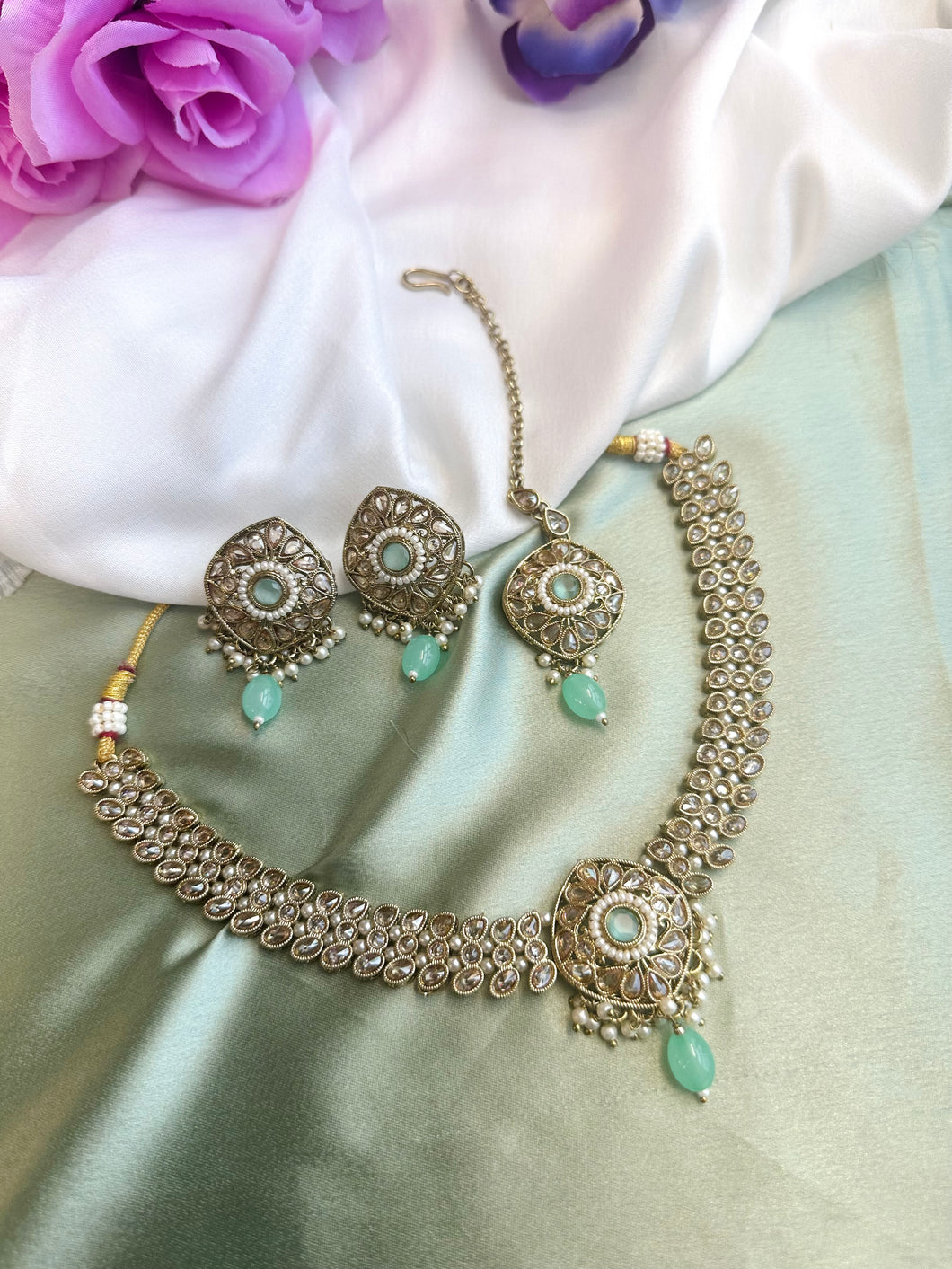 Chahat mint Kundan Polki Necklace Set with Maangtikka