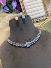 Load image into Gallery viewer, Kiara Alia Inspired Solitaire Choker Necklace set
