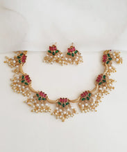 Load image into Gallery viewer, Dainty Pearl Lotus Pearl Drop Necklace set
