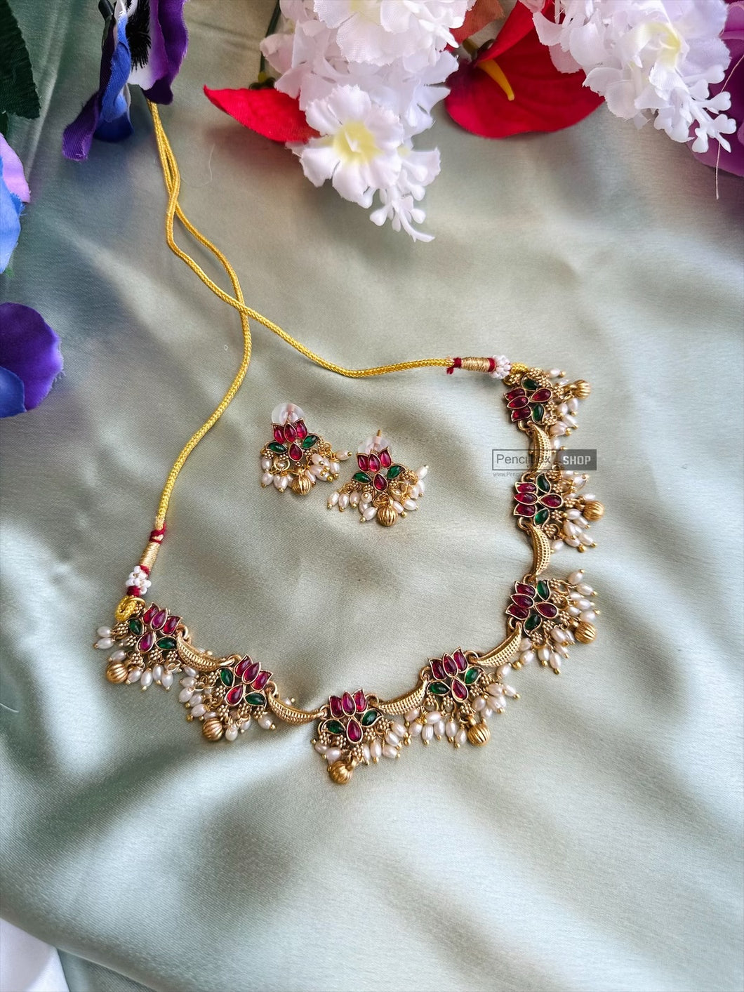 TRENDING Kemp Stone Lotus Guttapusalu Pearl Necklace set