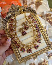 Load image into Gallery viewer, 🆕 Kemp Stone Lotus Traditional Necklace set
