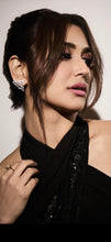 Load image into Gallery viewer, Solitaire Ear cuff Premium Medium Size Earrings
