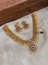 Load image into Gallery viewer, Traditional kerala kemp stone Green Ruby Necklace set
