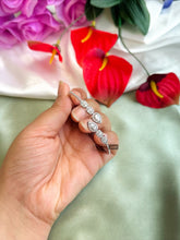 Load image into Gallery viewer, Solitaire Stone American Diamond Openable kada
