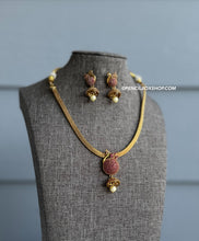 Load image into Gallery viewer, Peacock Cz Stone Simple dainty Necklace set
