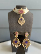 Load image into Gallery viewer, Purple pink Doublet Tayani 22k gold plated choker necklace set
