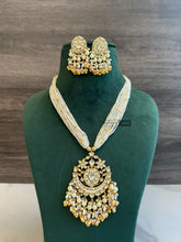 Load image into Gallery viewer, Dainty White Pearl Peacock Pachi Kundan long Mala set
