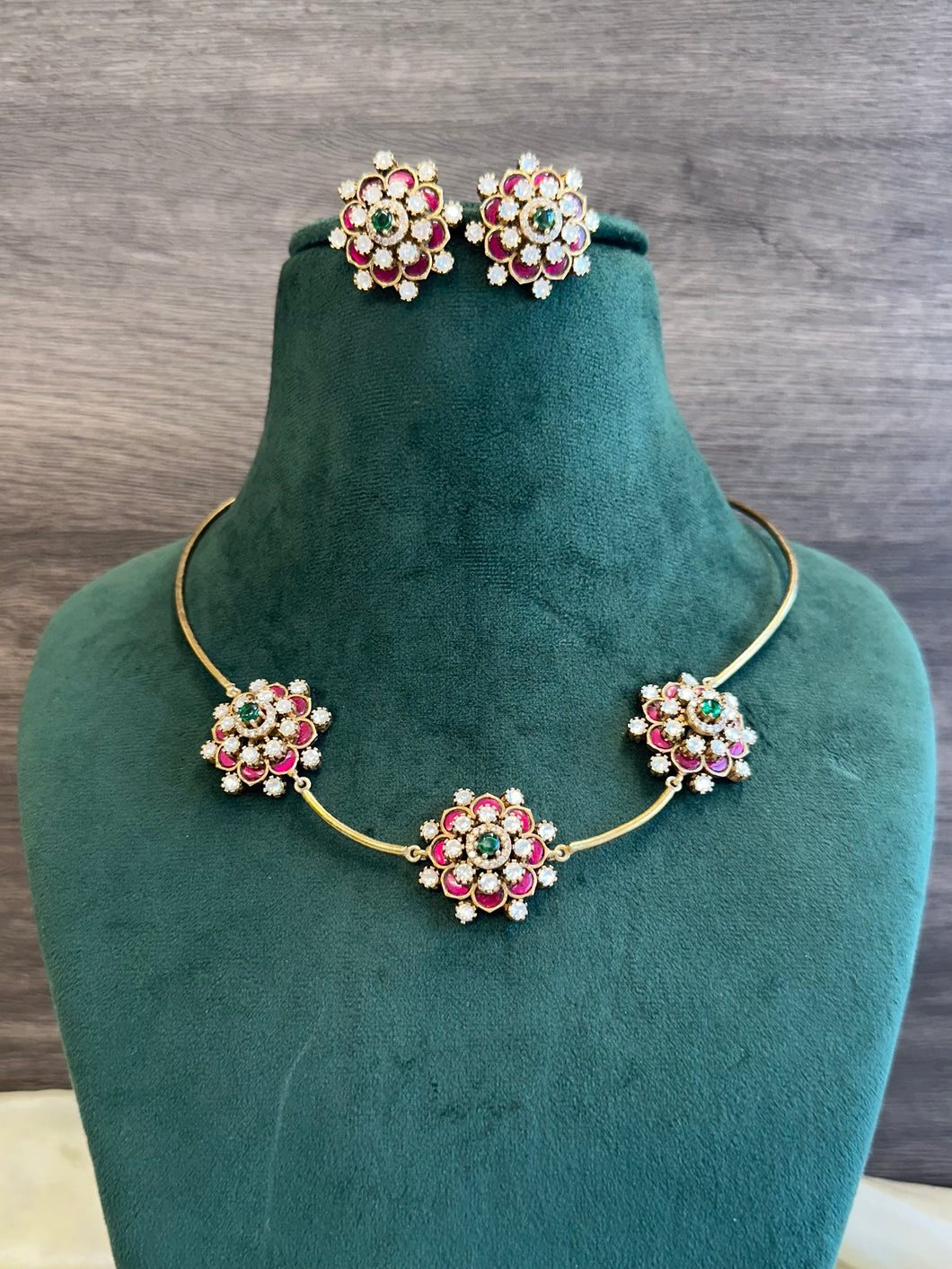 Premium Ruby Green Moissanite Hasli Necklace set