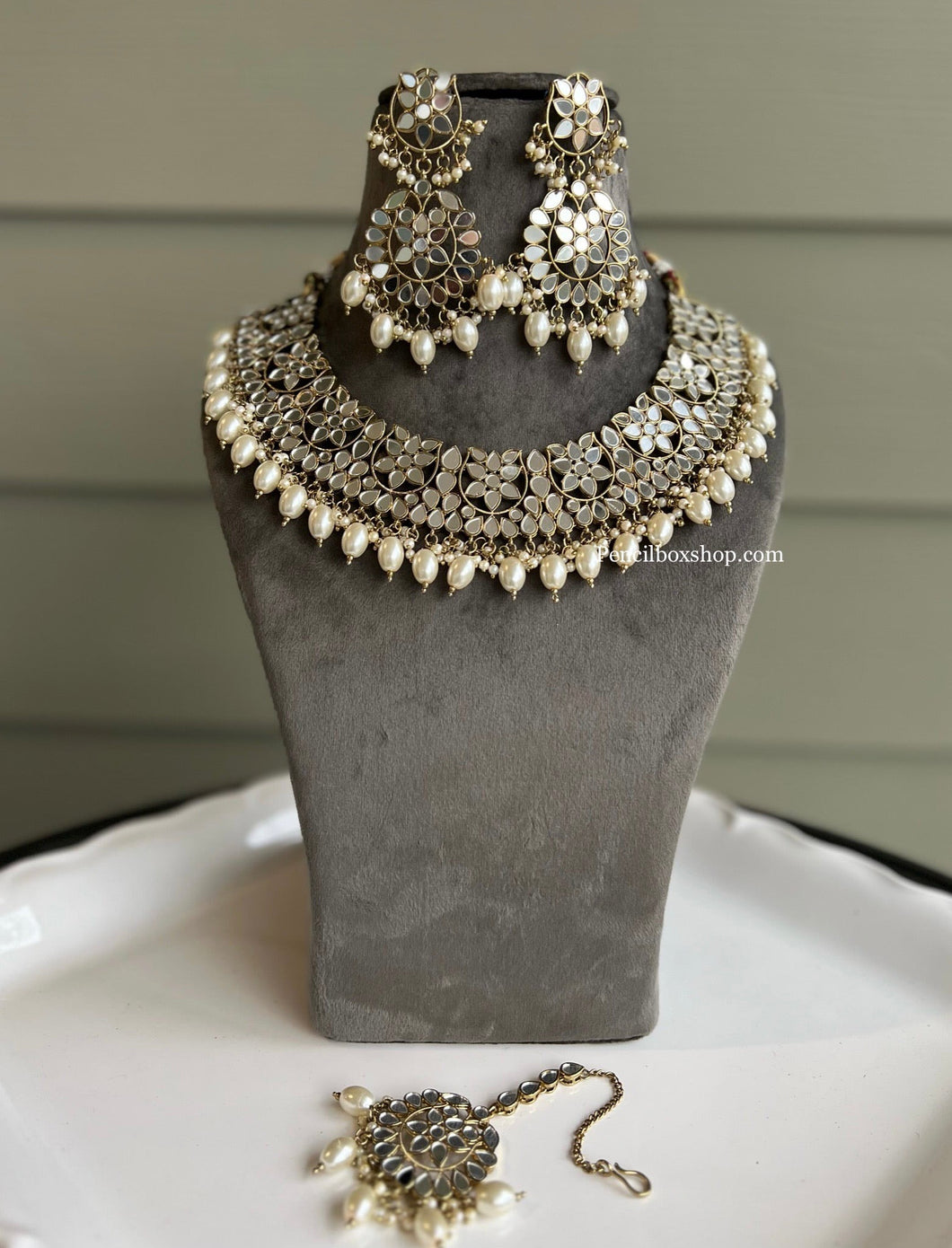 Simi Golden pearl Premium Mirror necklace set with maangtikka