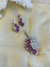 Load image into Gallery viewer, American Diamond Silver Pearl Flower Pendant set
