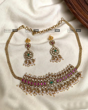 Load image into Gallery viewer, Kemp stone Premium Simple dainty Choker necklace Temple set
