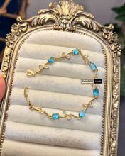 Load image into Gallery viewer, TULIP BRACELETS/ANTI TARNISH/BRACELET
