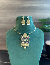 Load image into Gallery viewer, Black Inlay Gold plated moissanite Stone Hasli Dainty Necklace set
