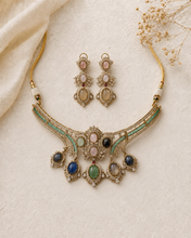 Load image into Gallery viewer, Green Baguettes Sabya gemstone choker necklace set
