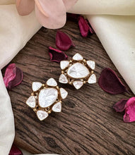 Load image into Gallery viewer, Moissanite Round Flower Stud Premium Earrings

