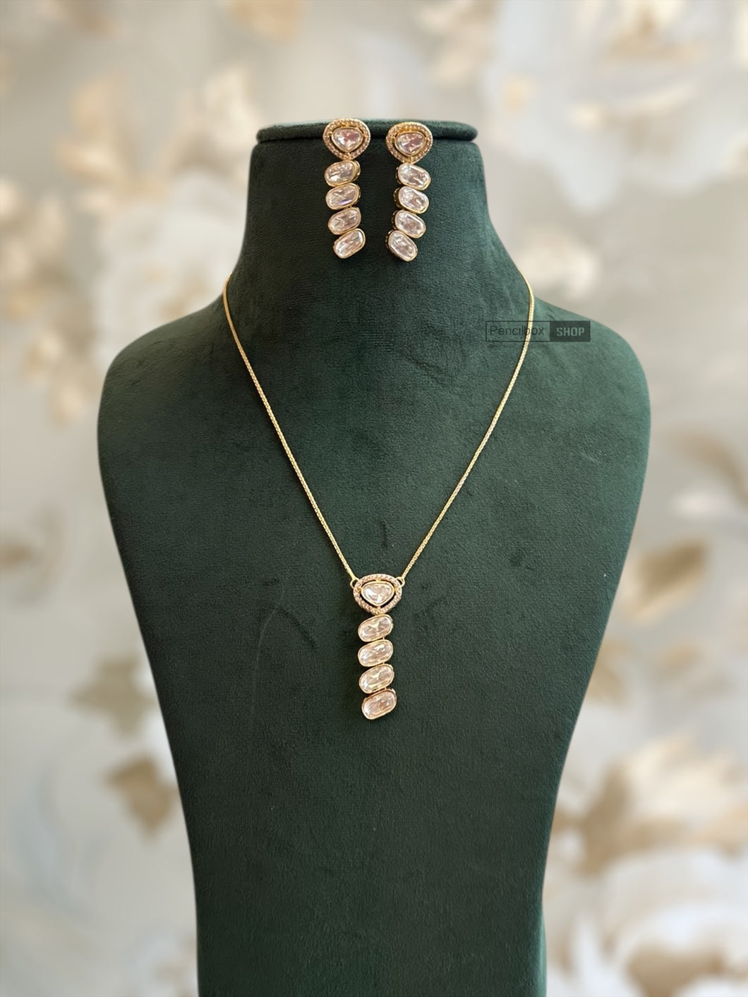 Premium Moissanite Layered Single dainty Pendant set