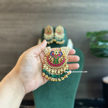 Load image into Gallery viewer, Exclusive Pachi Kundan Designer Premium Long Pearl necklace set
