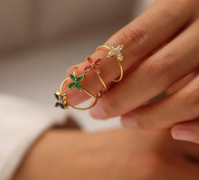 Load image into Gallery viewer, 18k gold plated Flower sleek stainless steel Rings IDW
