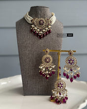 Load image into Gallery viewer, Zoe Polki Golden antique Finish Beads Choker necklace set with maangtikka
