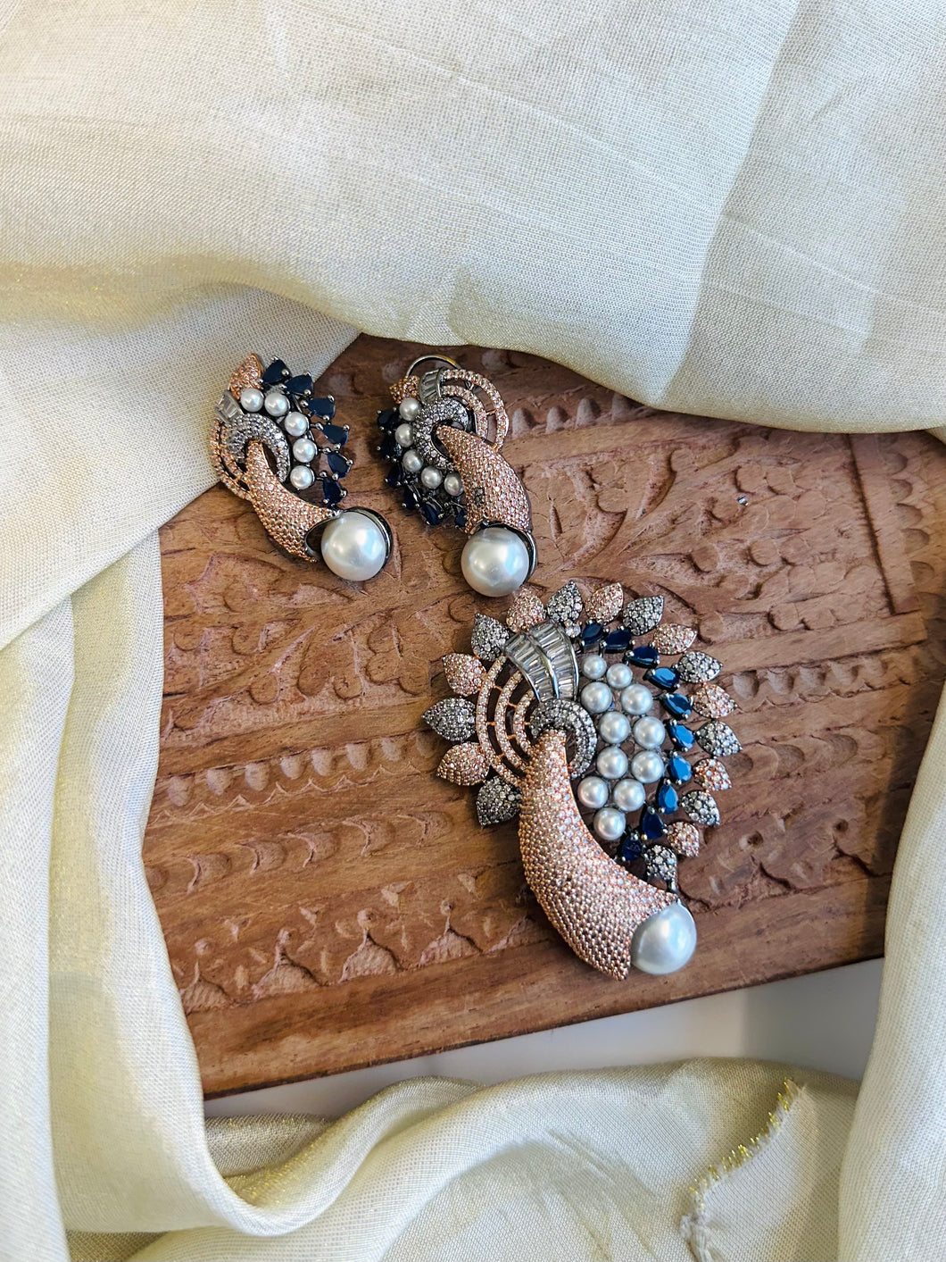 Blue Rose Gold Pearl Pendant set