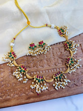 Load image into Gallery viewer, Dainty Pearl Lotus Pearl Drop Necklace set

