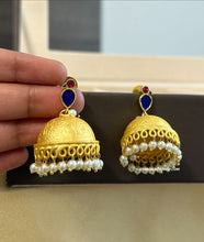 Load image into Gallery viewer, Pachi kundan Bird Golden Brass Pearl Jhumka earrings
