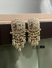 Load image into Gallery viewer, Kundan Polki Pearl Jhumka earrings
