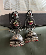 Load image into Gallery viewer, Long Dangling German Silver Pachi Kundan jhumka earrings
