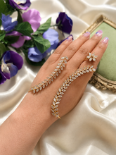 Load image into Gallery viewer, Golden Long Solitaire Adjustable HandCuff Celebrity
