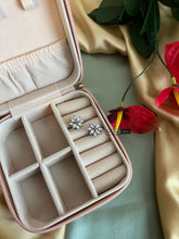 Load image into Gallery viewer, Small Dainty American diamond White Flower Stud Earrings
