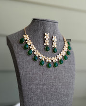 Load image into Gallery viewer, 22k gold plated Tayani delicate Flower  Necklace set
