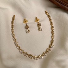 Load image into Gallery viewer, Premium Cz dainty ethnic Temple Necklace set
