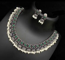 Load image into Gallery viewer, German silver stone simple pearl sleek necklace set
