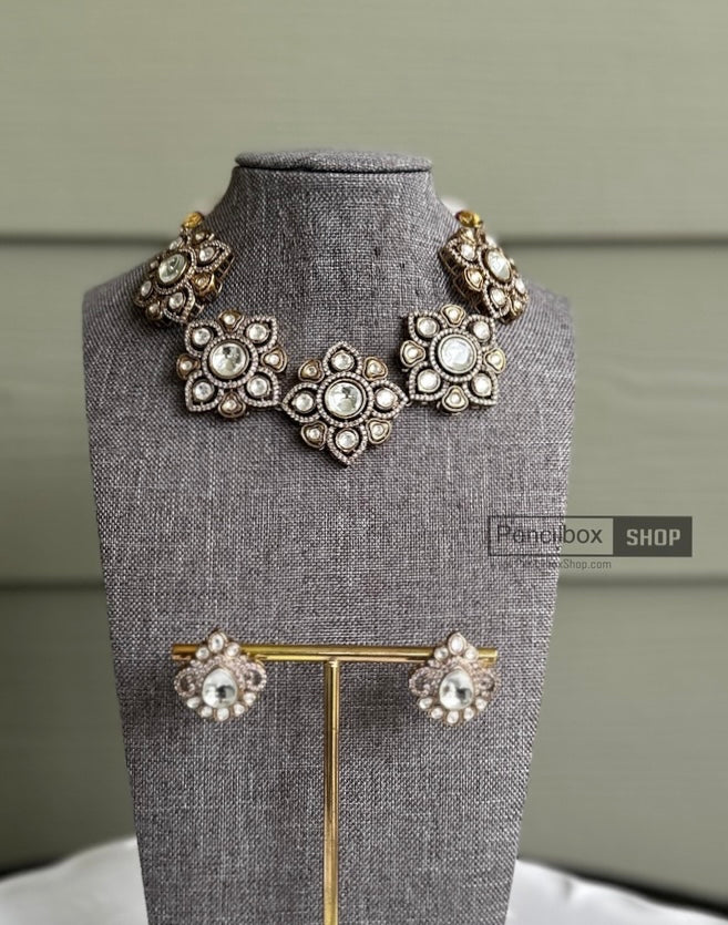 Classy Flower elegant moissanite Stone Necklace set
