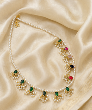 Load image into Gallery viewer, Pachi Kundan Pearl Dainty Reversible Necklace
