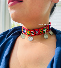 Load image into Gallery viewer, Handmade Mirror Coin Fabric Triangle Choker necklace set
