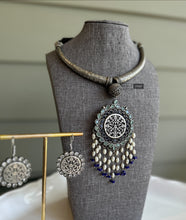 Load image into Gallery viewer, German Silver stylish Stone Hasli necklace set
