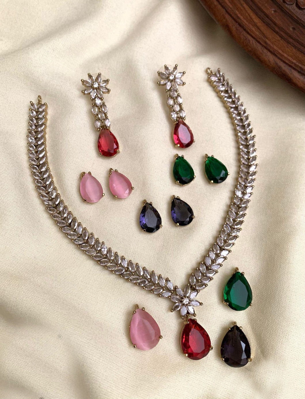 Multicolor Changeable Dainty Premium Golden Necklace set