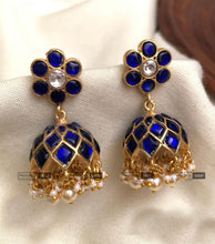 Load image into Gallery viewer, Colors- Pachi Kundan Flower Jhumka earrings
