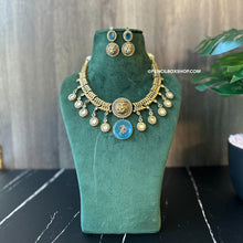 Load image into Gallery viewer, Jaguar Blue tassel Antique Statement Necklace set
