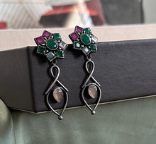 Load image into Gallery viewer, Small Stone German silver earrings
